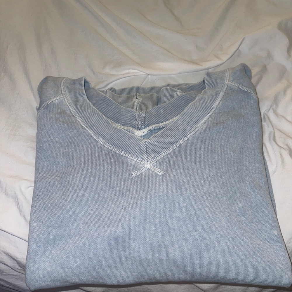 Aerie Women’s  Sky Blue Crewneck Sweater